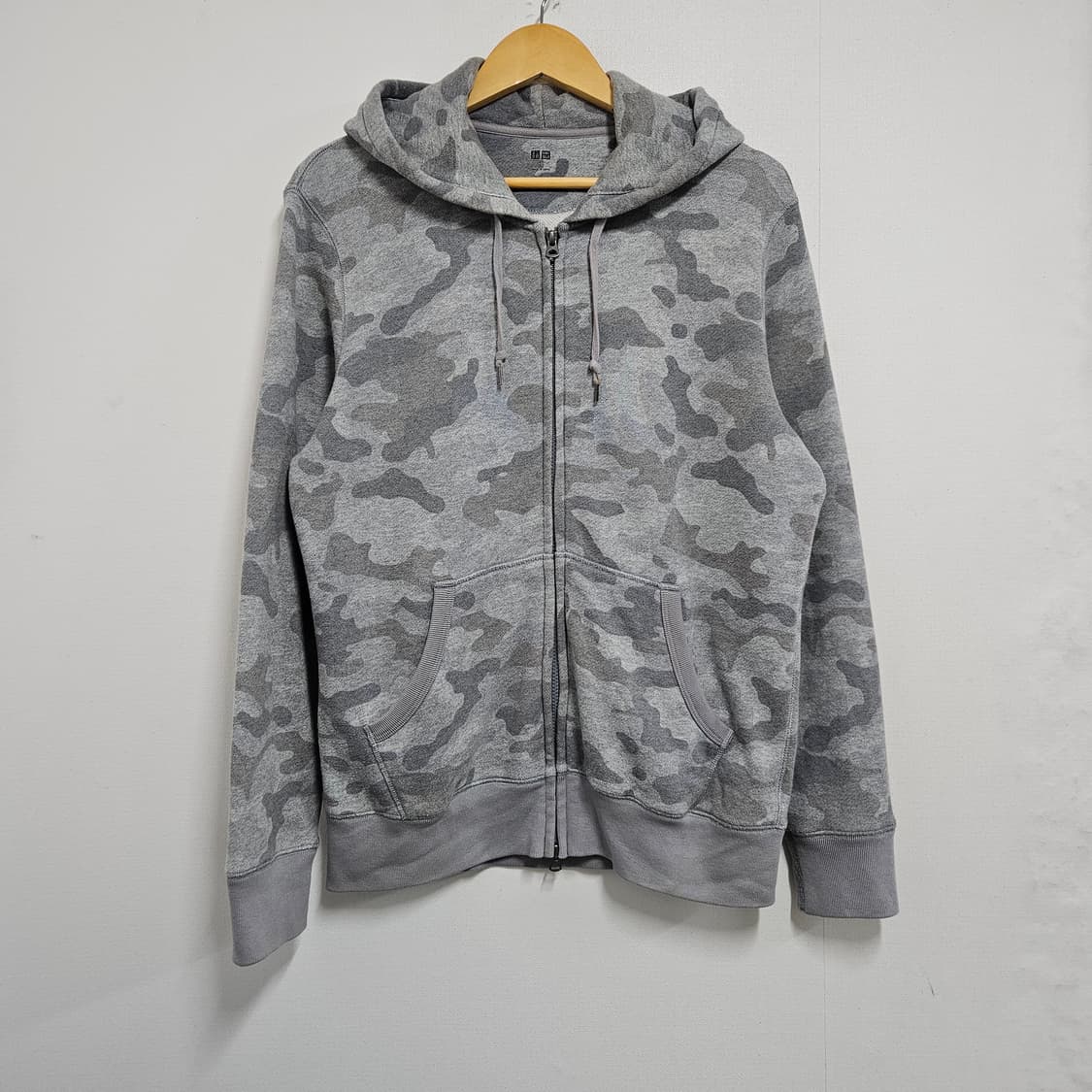 L 100 유니클로 카모 투웨이 후드집업 상품이미지2