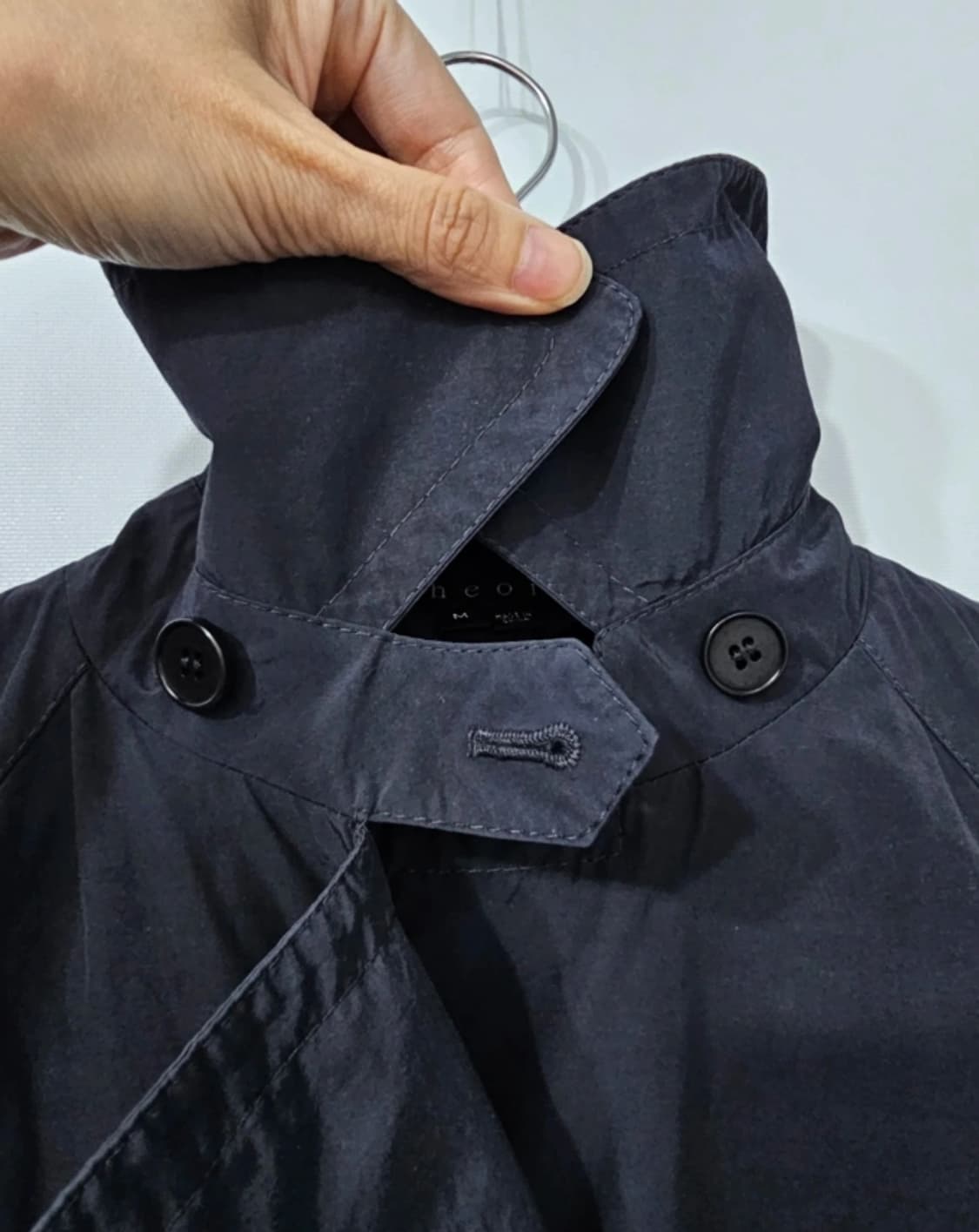 띠어리 네이비 트렌치코트~55 상품이미지4