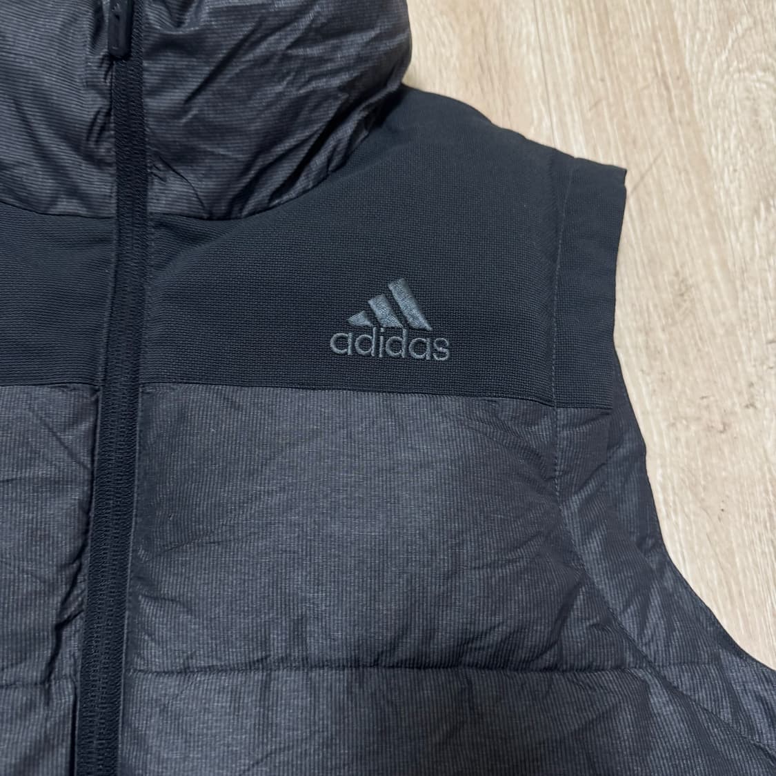 아디다스 로고 다운 패딩조끼 M/95  상품이미지3