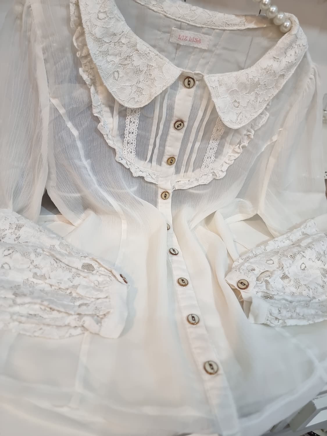 리즈리사(Liz Lisa) 시스루 레이스 빅카라 블라우스 상품이미지2