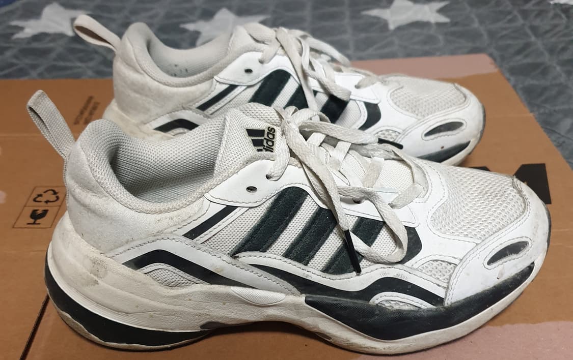 아디다스 런닝화 횐검 (250) 상품이미지1