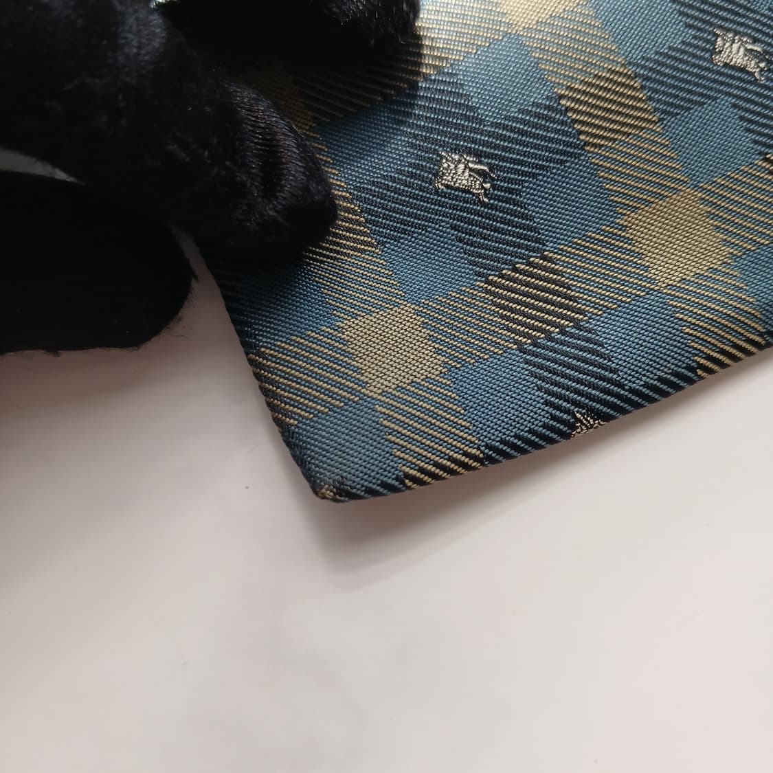 버버리 실크 블루 체크&로고 넥타이 8.1cm A~B등급 A18489
 상품이미지9