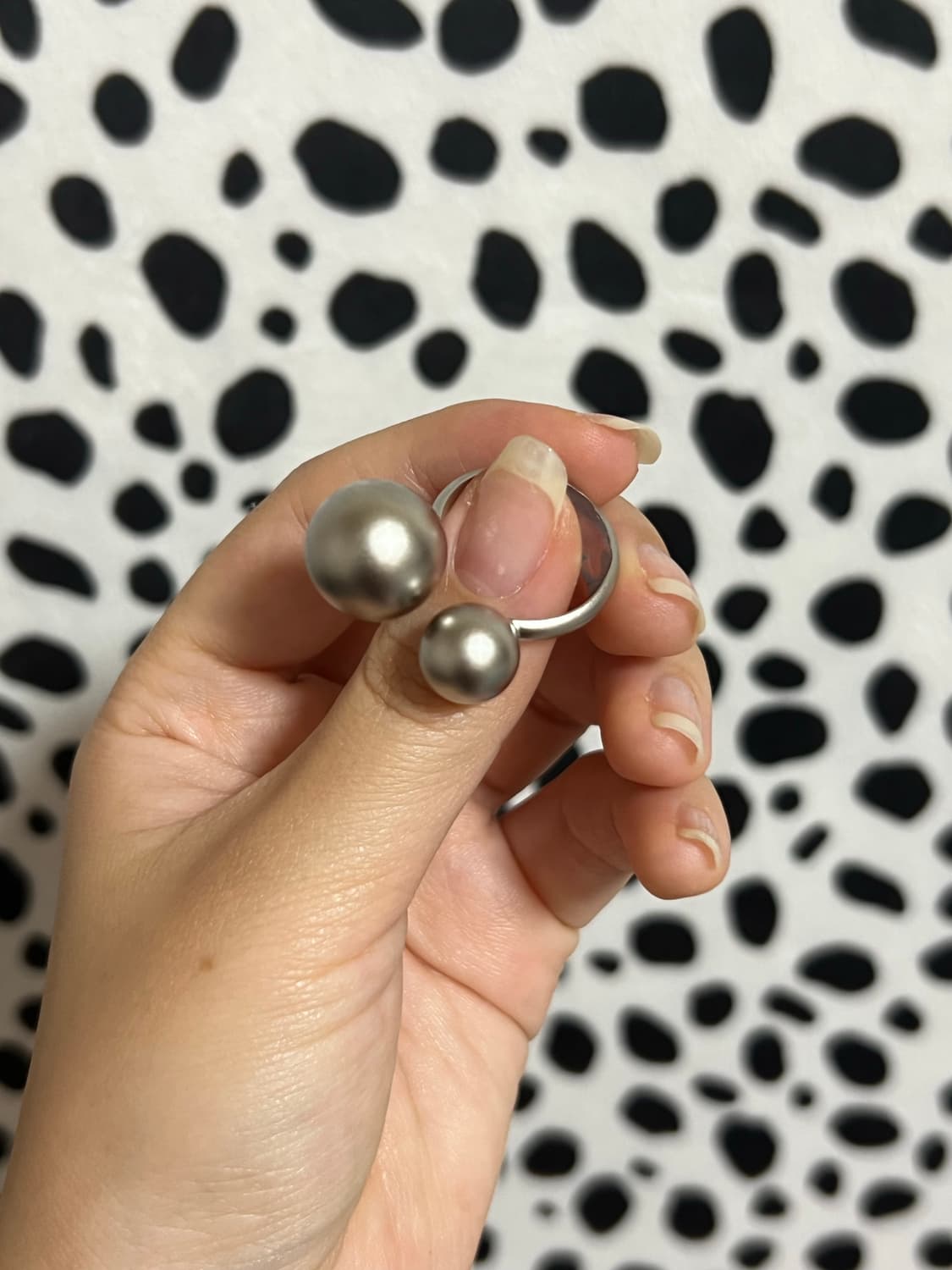 무광 실버 피어싱 볼 반지  상품이미지2