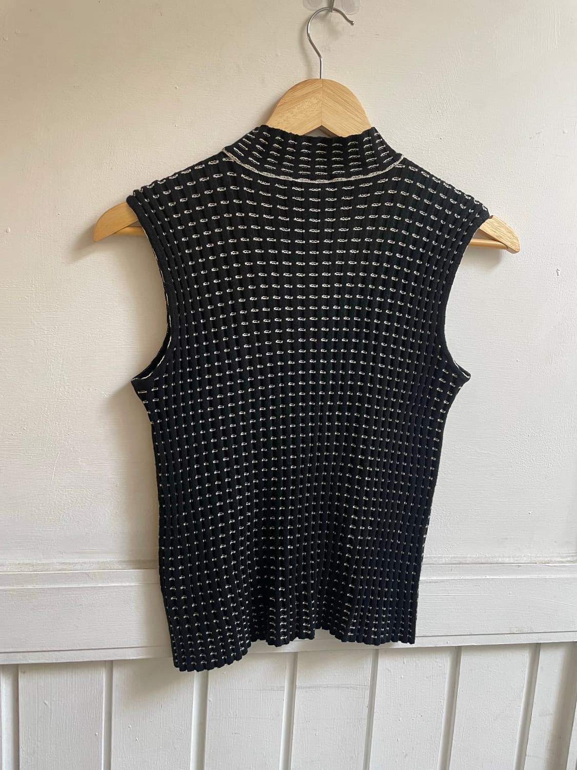 알마니 컬렉션 모크넥 골지 니트 나시 상품이미지4