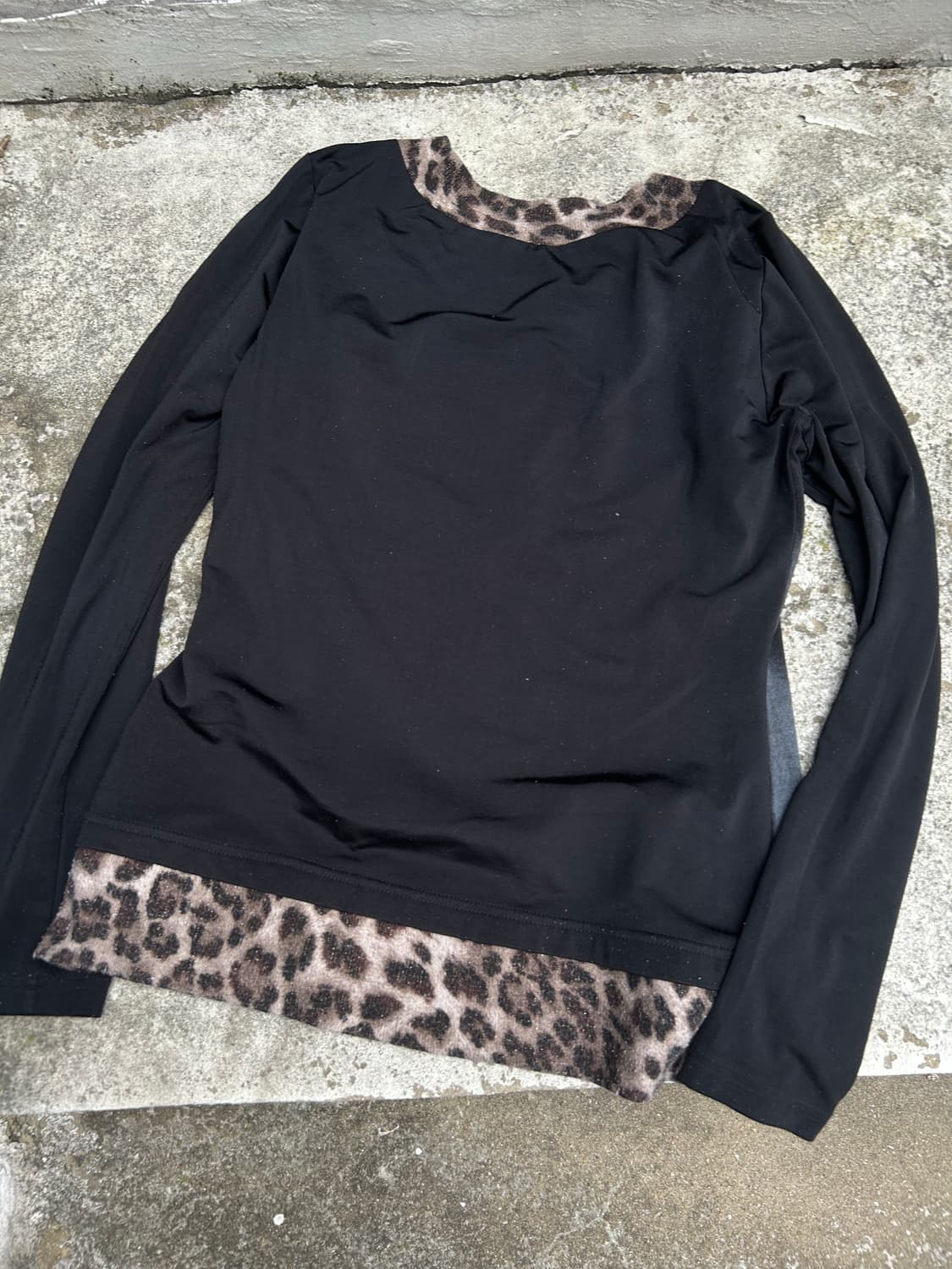 2000s vtg Y2K 호피 걸 프린팅 블랙 롱슬리브 상품이미지3