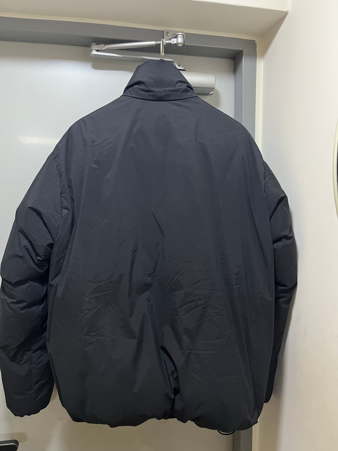 [2] 인더로우 TRAVELLER 구스다운 패딩 블랙 상품이미지5