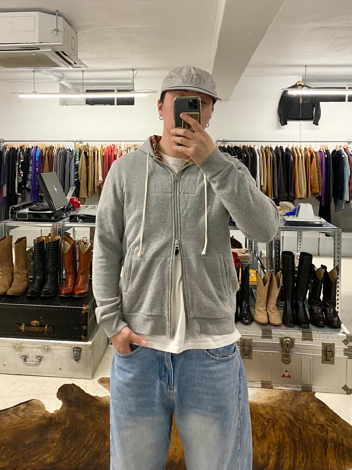 BEAMS layered hood zip-up 빔즈 레이어드 후드 집업 상품이미지2