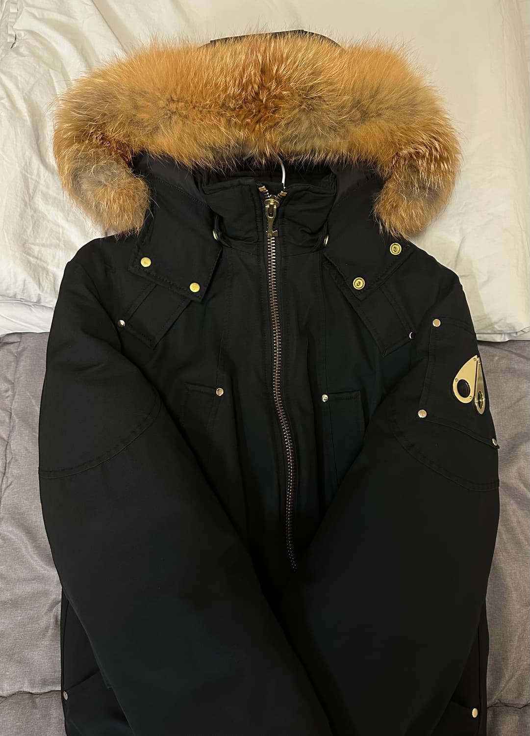 무스너클 발리스틱 레드디어 금장 패딩 상품이미지2