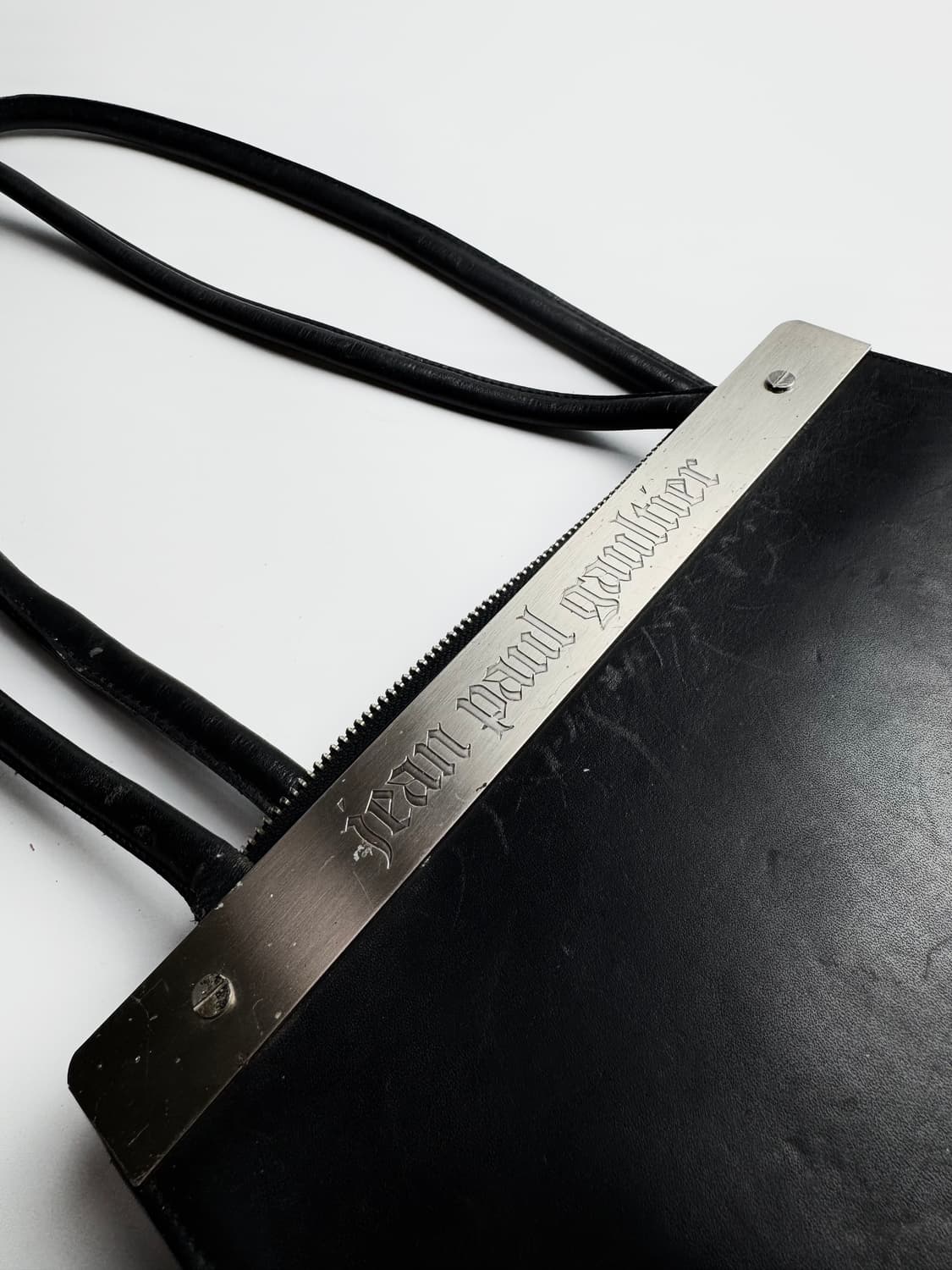 Jean Paul Gaultier Metal Plate Logo Tote 상품이미지2