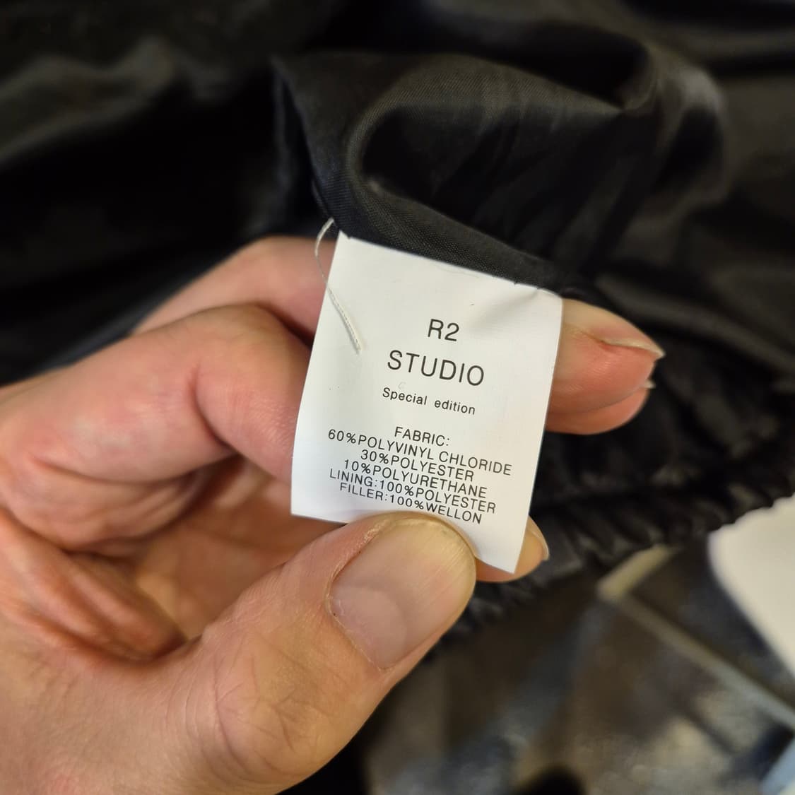 FREE(착샷잇음) 블랙 버핑레더 패딩점퍼  상품이미지6