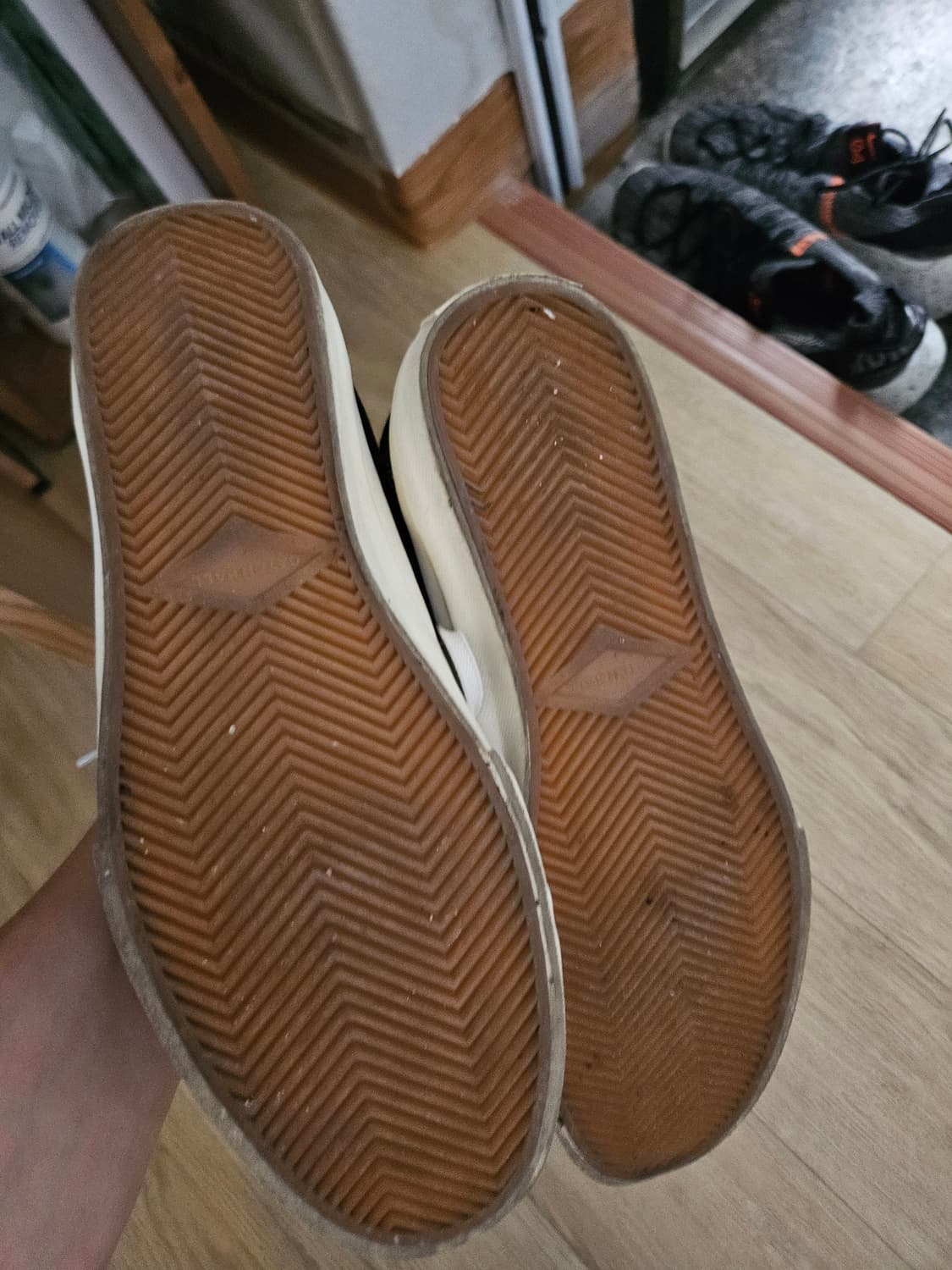 캐치볼 스니커즈 270  상품이미지3