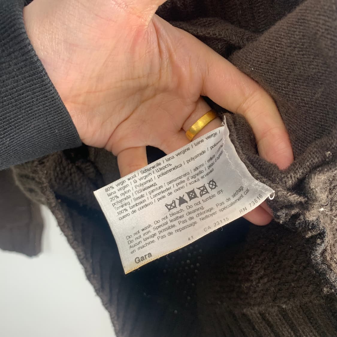 Hugo boss 브라운 니트 집업 상품이미지5