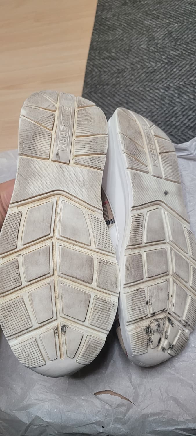 버버리 빈티지 체크 스니커즈 42/270 상품이미지5