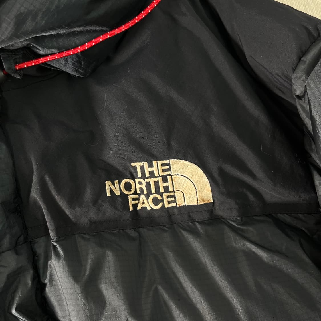 100 노스페이스 서밋 시리즈 700 드롭 패딩 상품이미지2