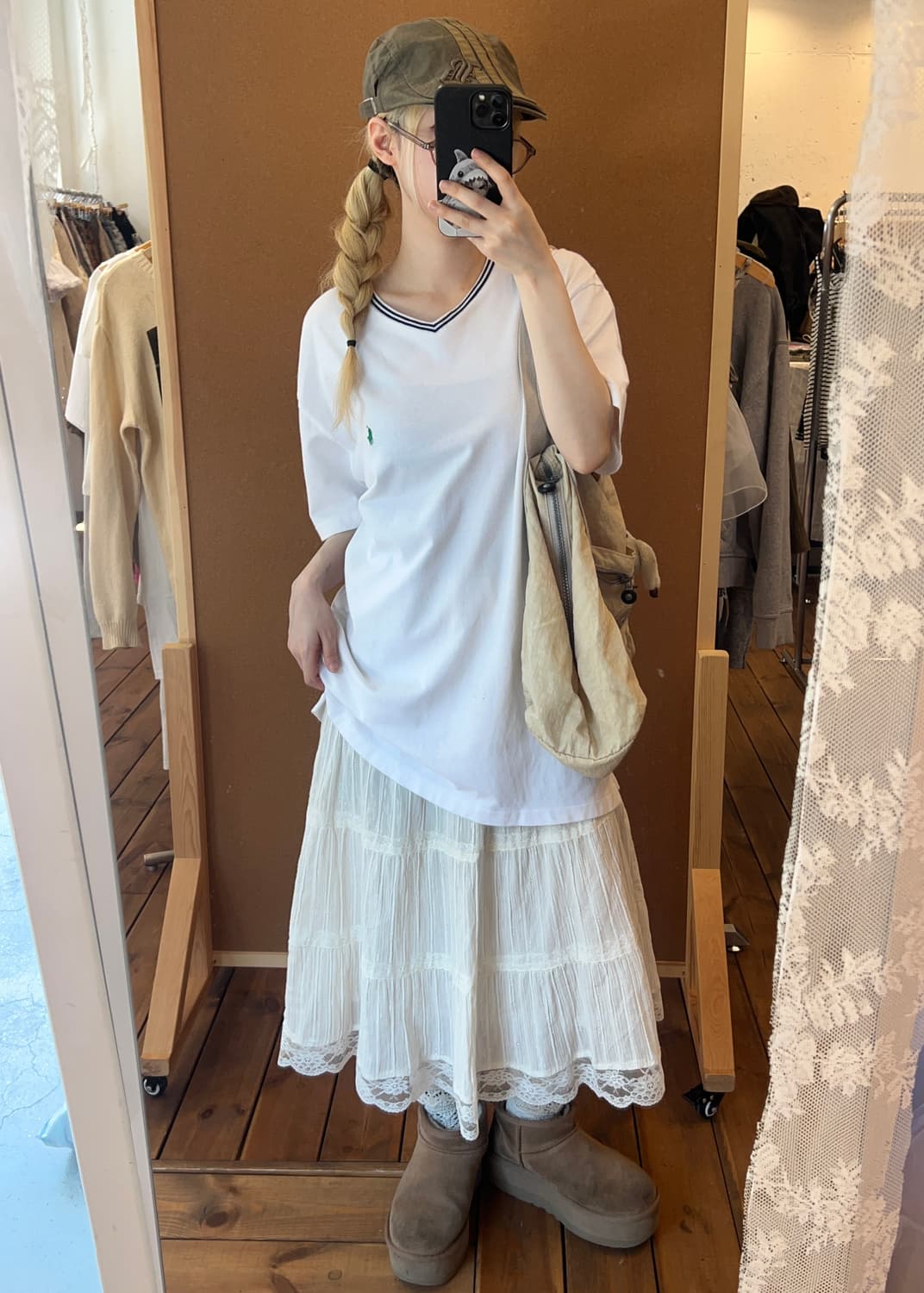 폴로 브이넥 화이트 반팔 상품이미지4