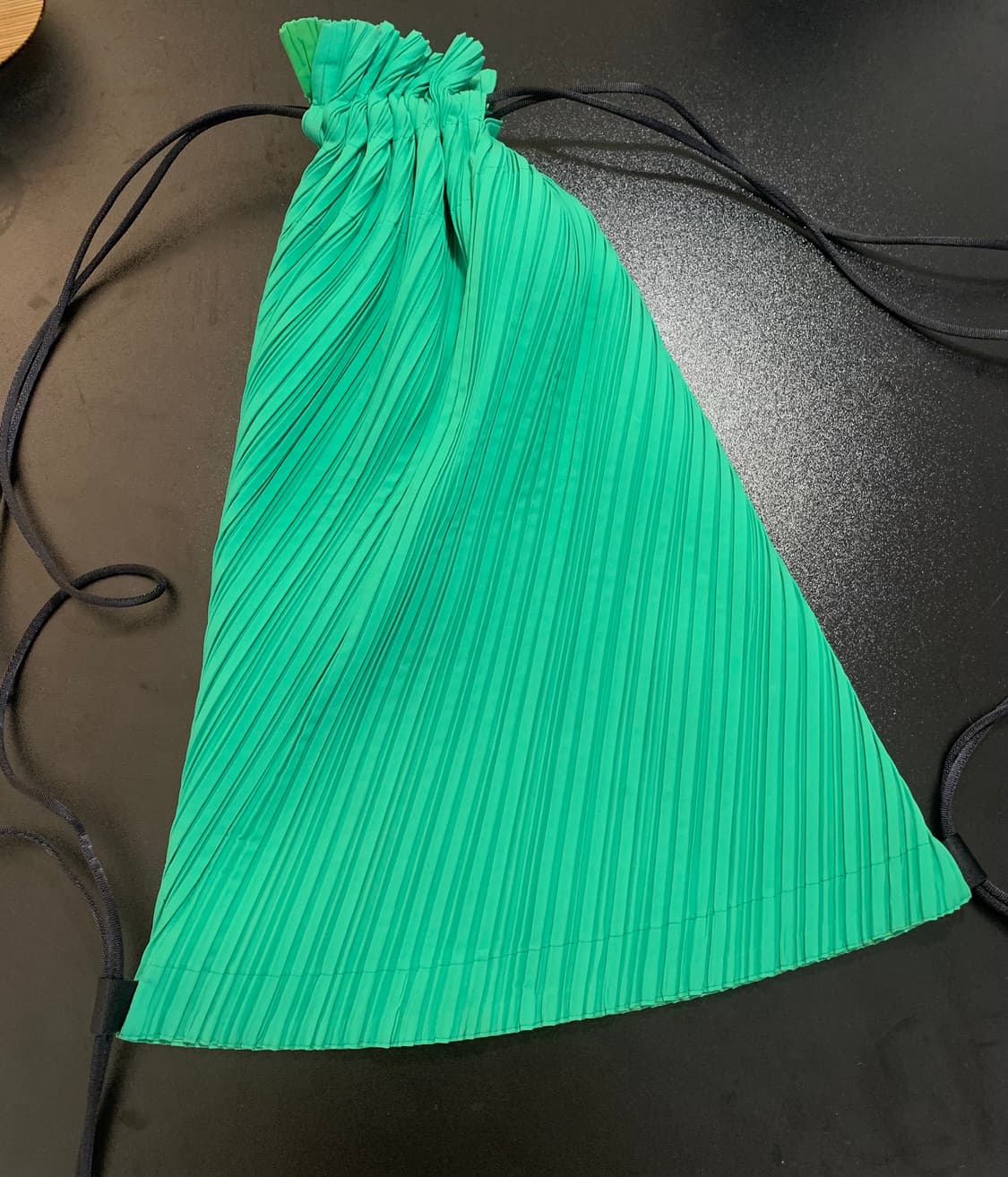 플리츠플리즈 드로스트링백 상품이미지1