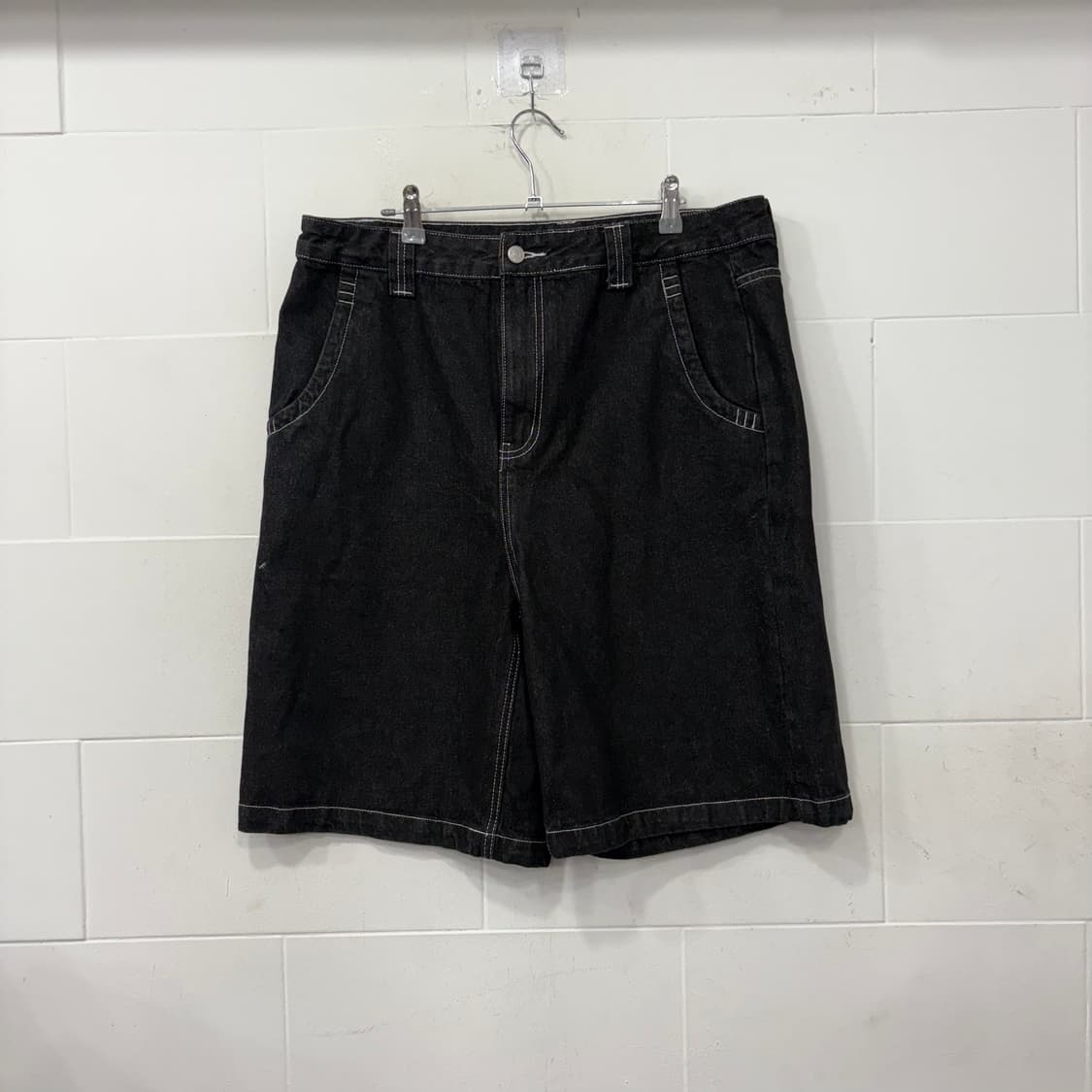 새상품 빈티지 레터링 버뮤다팬츠 상품이미지1