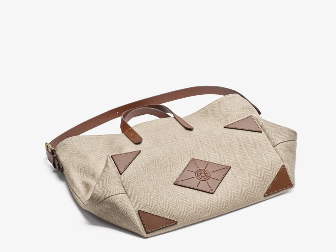 미즈모(Mismo)의 헤링본 토트,숄더백입니다. 상품이미지3