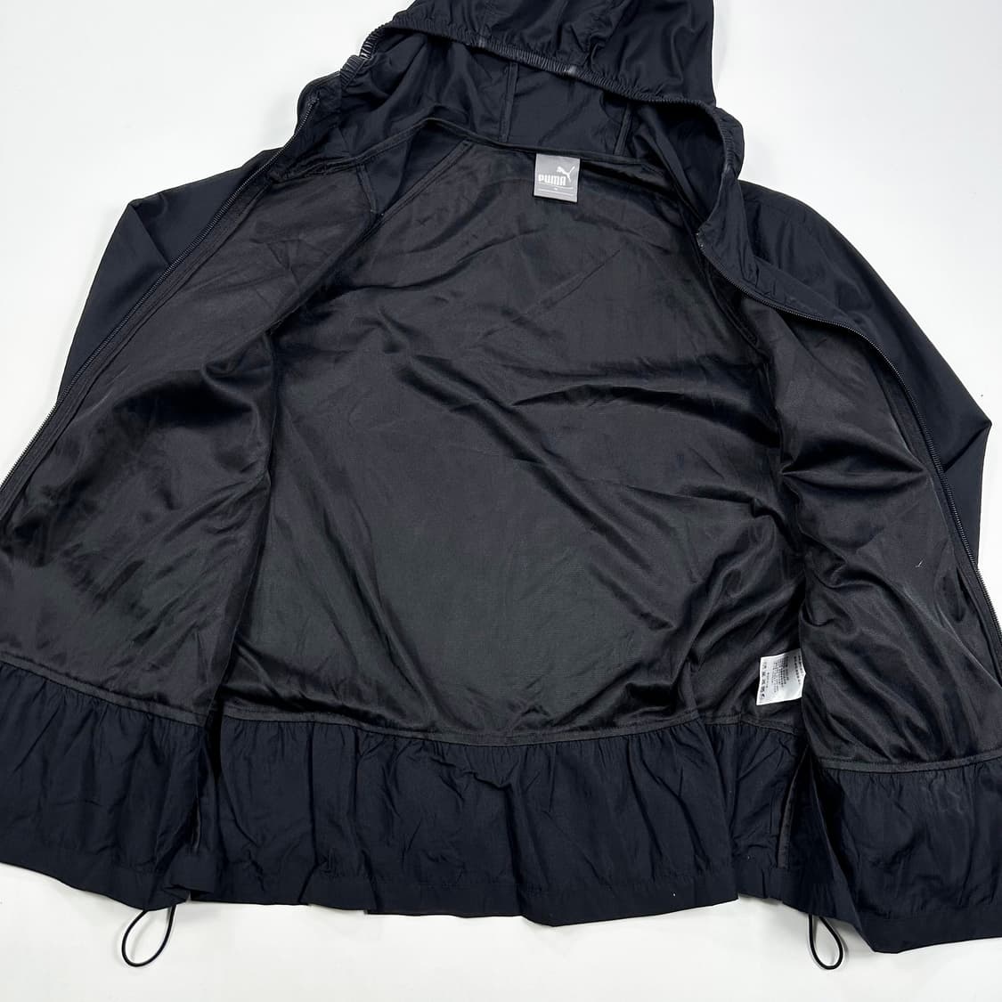 푸마 블랙 트레이닝 풀오버 바람막이 자켓 (M 여성추천) 상품이미지5
