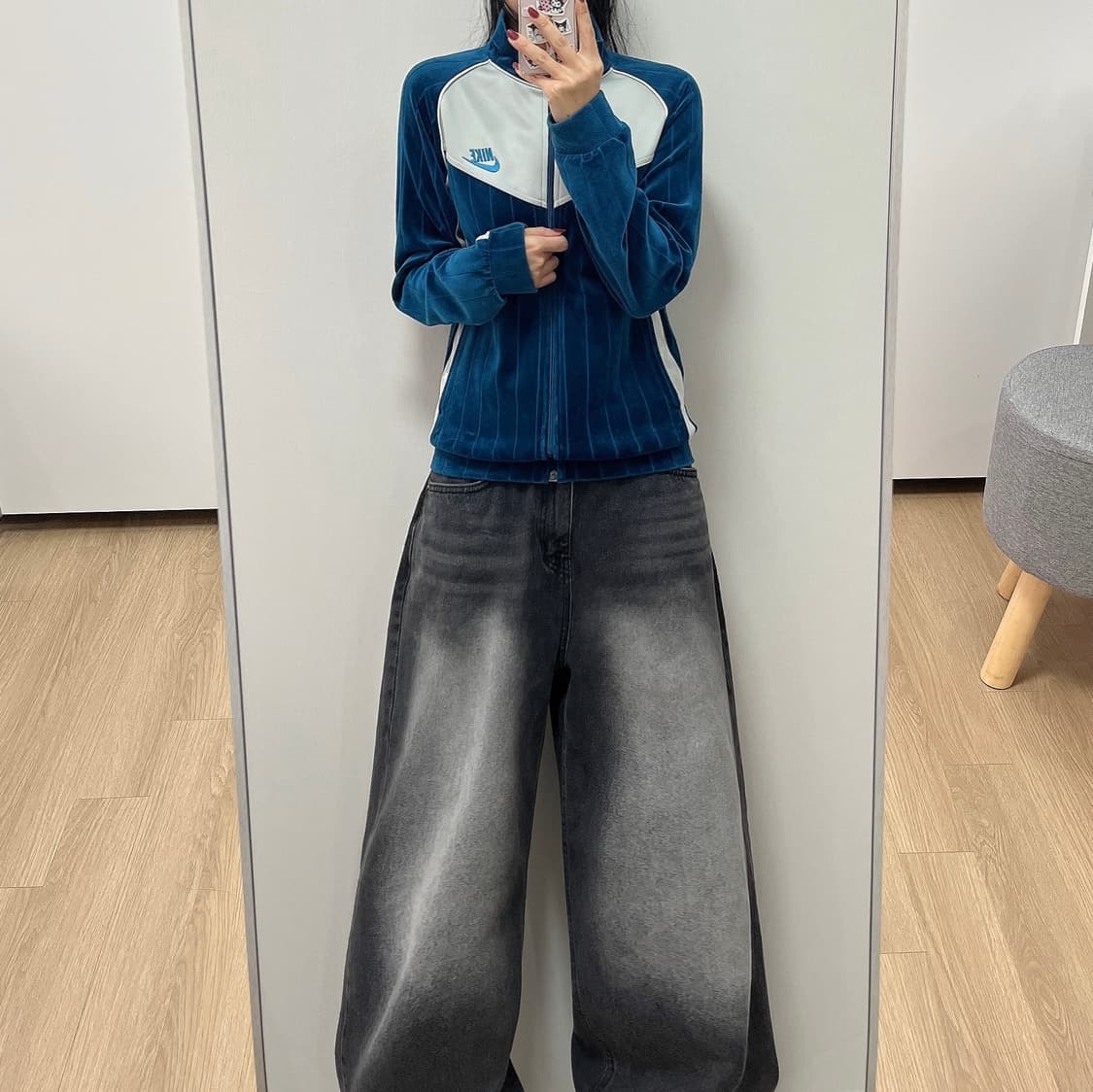 나이키 자수로고 벨벳 트랙탑 져지 상품이미지1