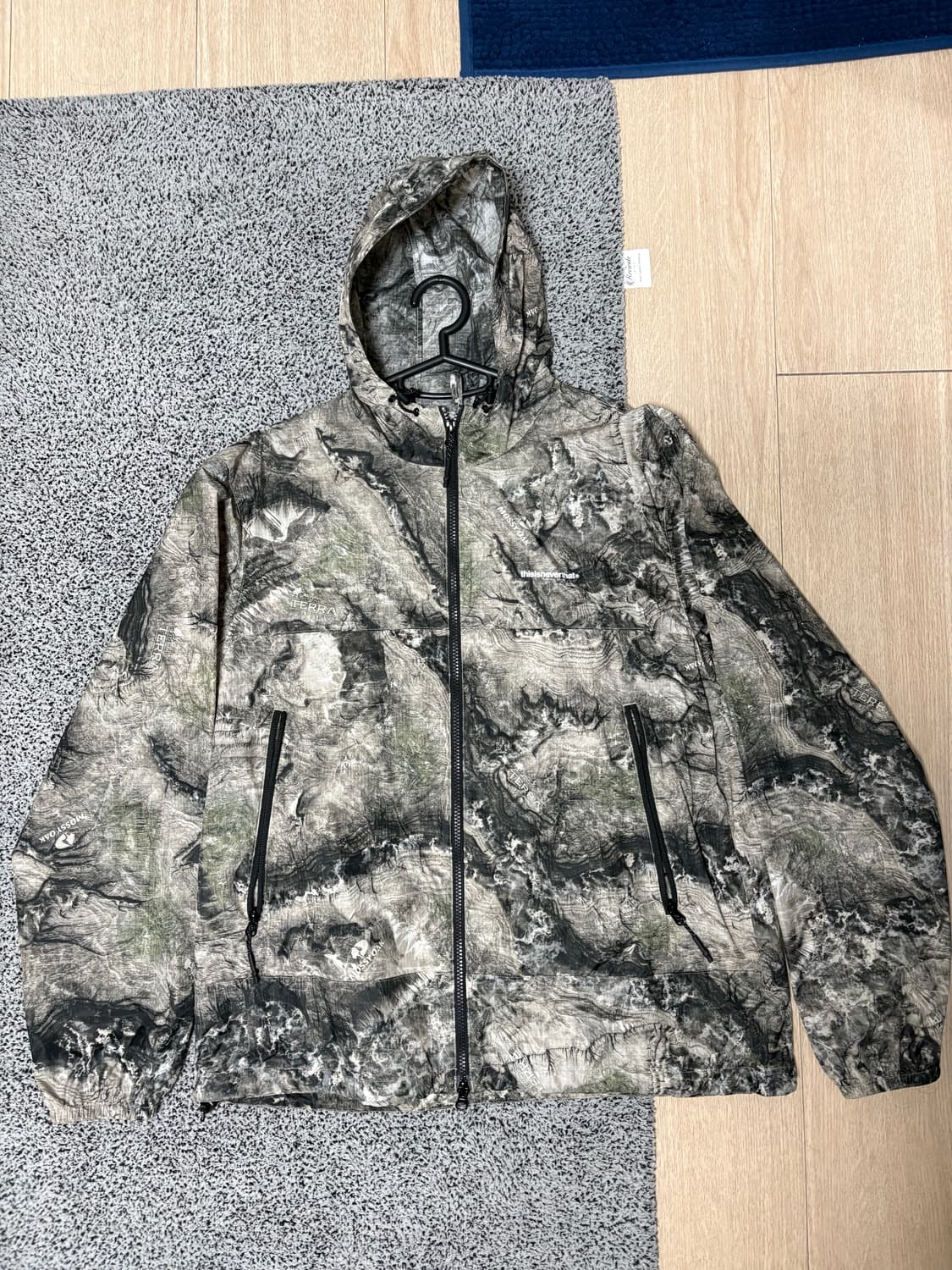 디스이즈네버댓 카모 바람막이 M 상품이미지2