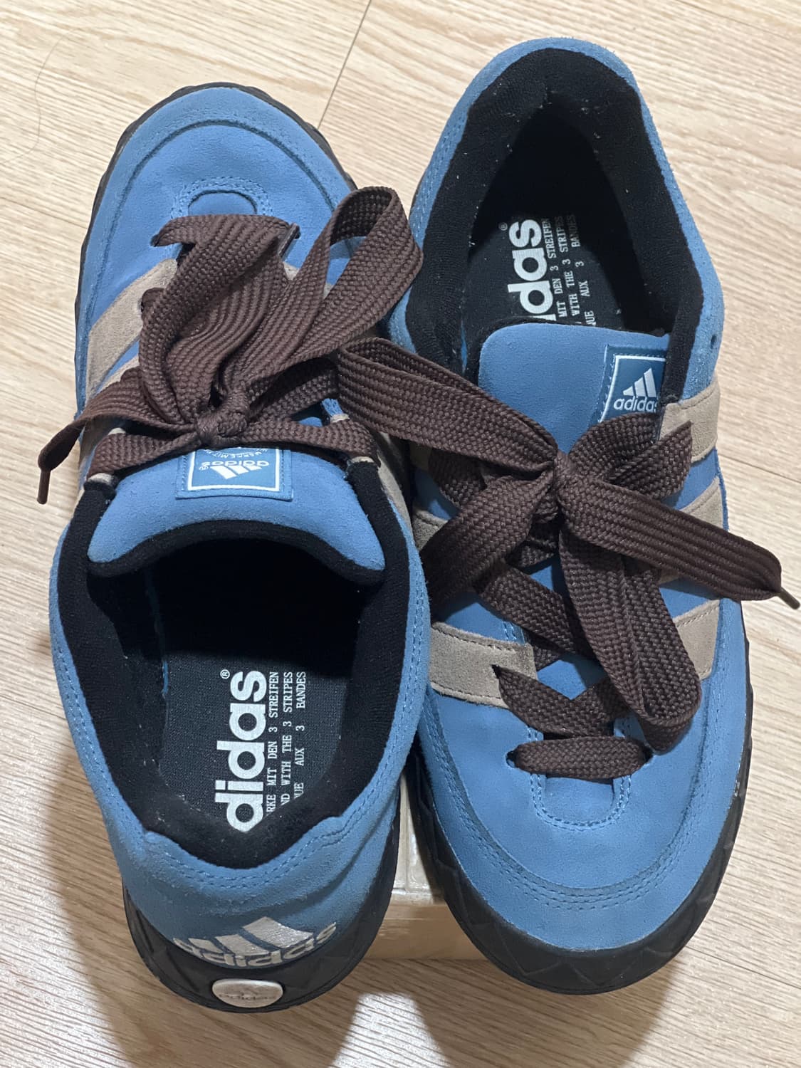 아디매틱 팬톤 265 상품이미지2