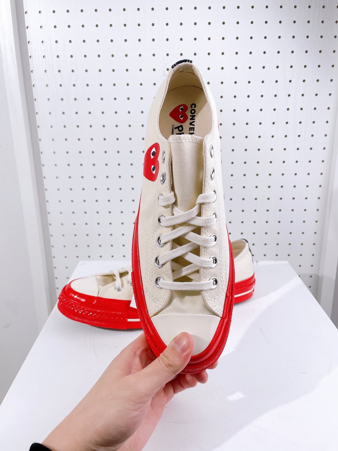 (정품/새상품) 컨버스 x 꼼데가르송 공용 화이트 레드 척 70 로우 상품이미지4