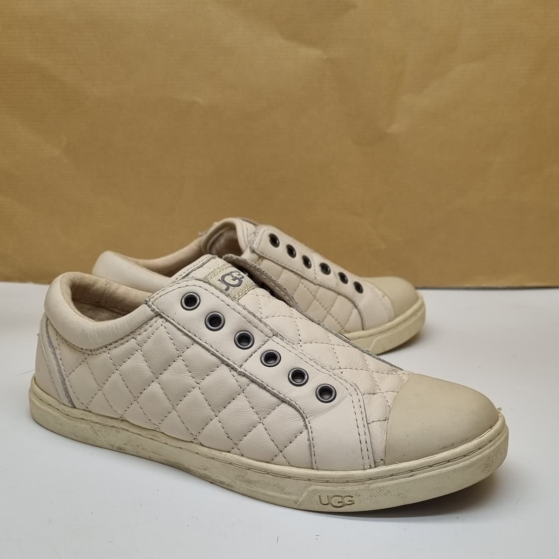 UGG. 어그 안감털 여성스니커즈230  상품이미지1