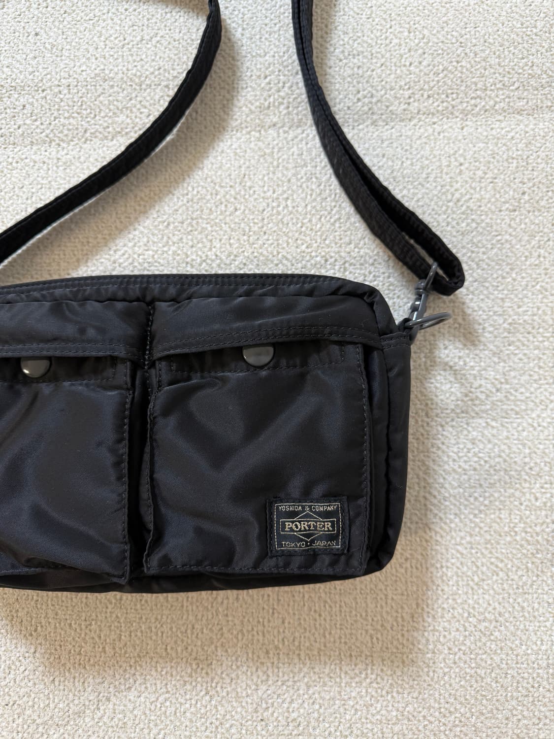 정품 PORTER 포터 탱커 숄더백 XS 블랙 상품이미지3