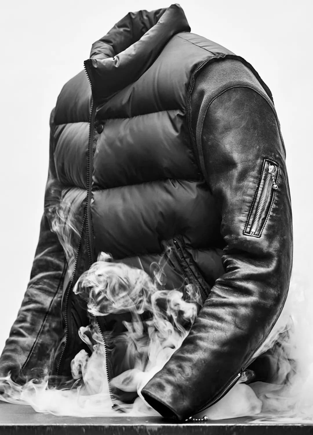 (삽니다) 언더커버 30주년 레더 슬리브 패딩 상품이미지1