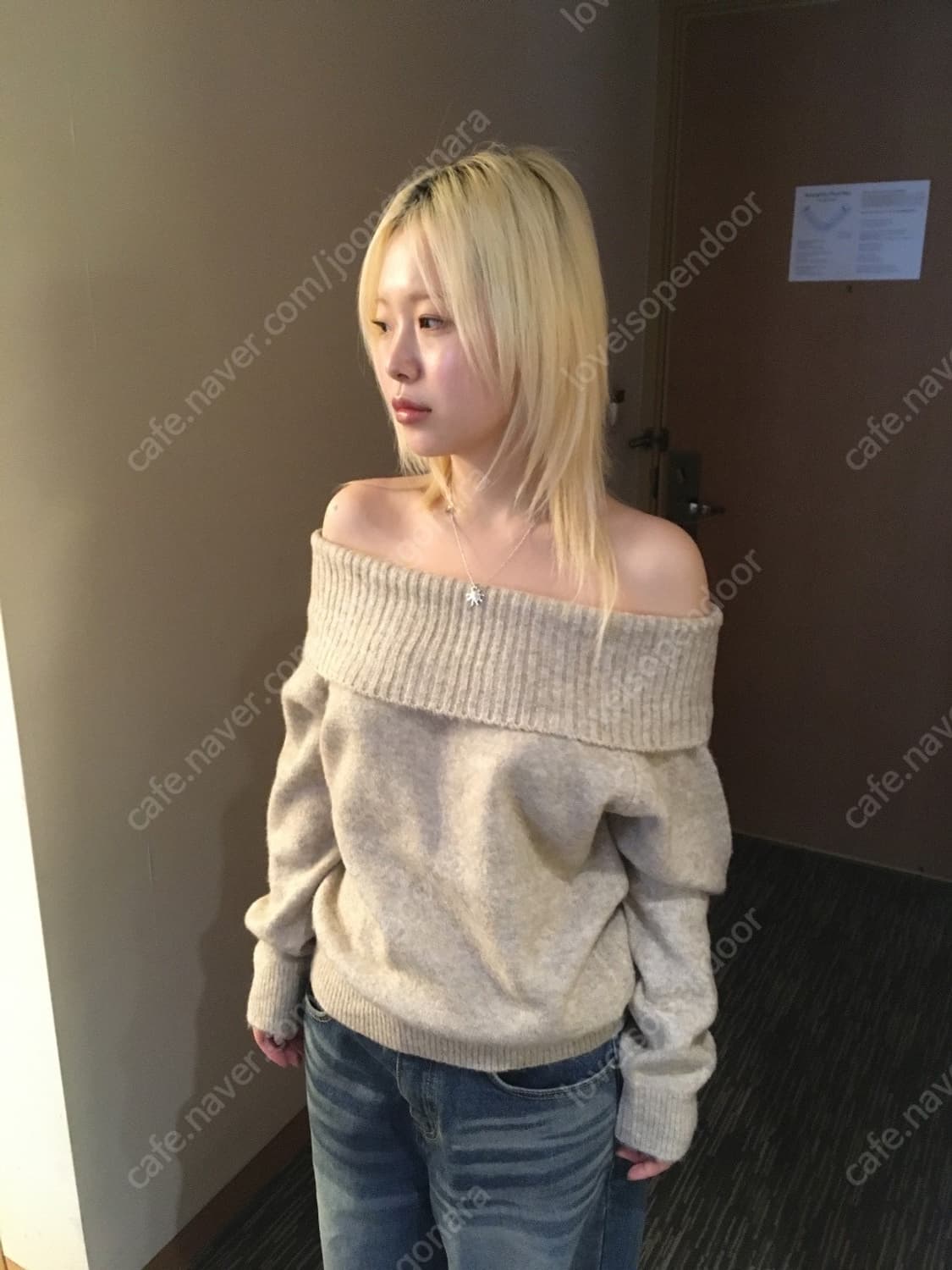 아워캐비넷 miu off knit 오프숄더 니트 상품이미지5