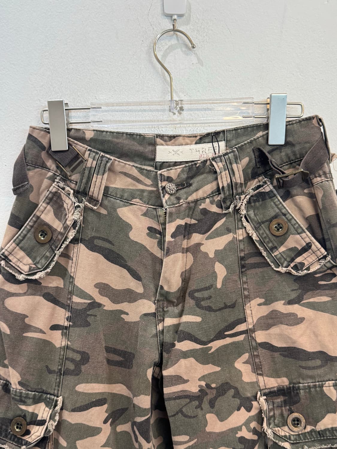 Vintage Camouflage Cargo Shorts 상품이미지3