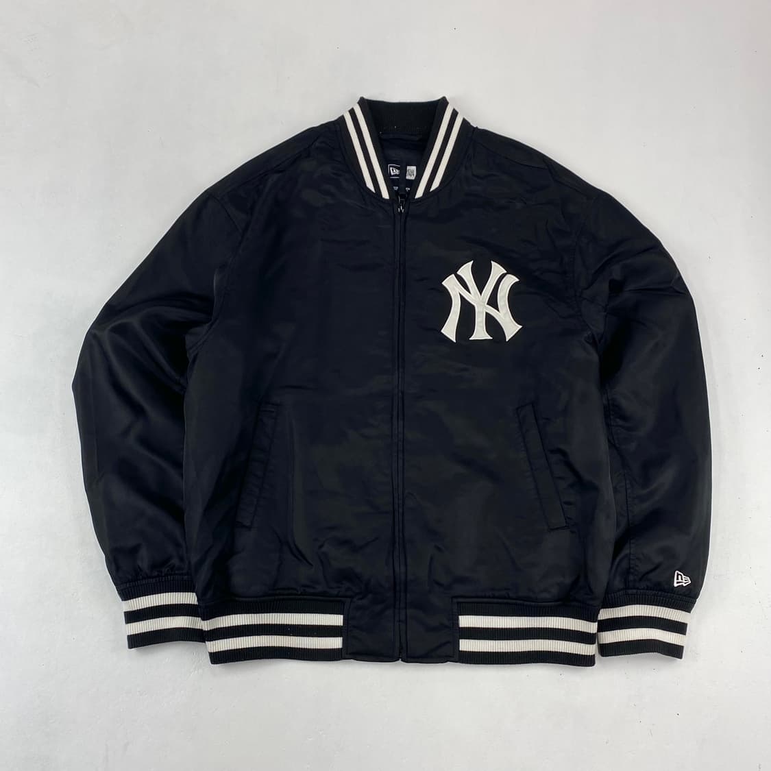 뉴에라 뉴욕 양키스 자수 빅로고 블랙 스타디움 자켓 (105) 상품이미지1