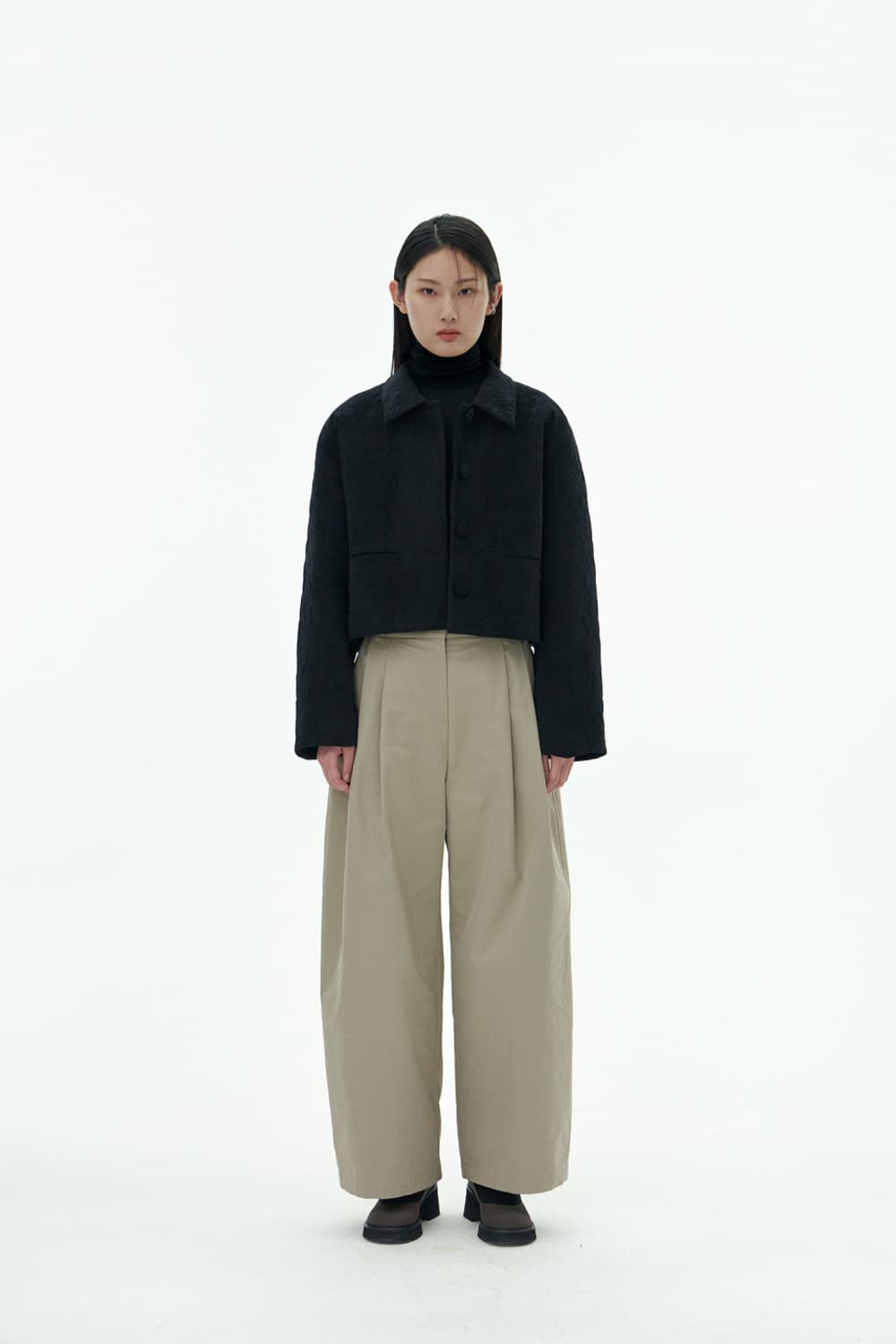 아모멘토 플라워 퀼티드 벨벳 자켓 상품이미지7