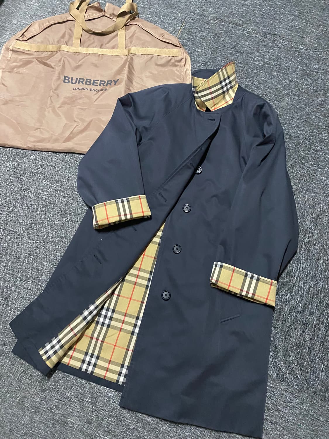 정리중 버버리 시그니처 노바체크 트렌치코트 상품이미지1