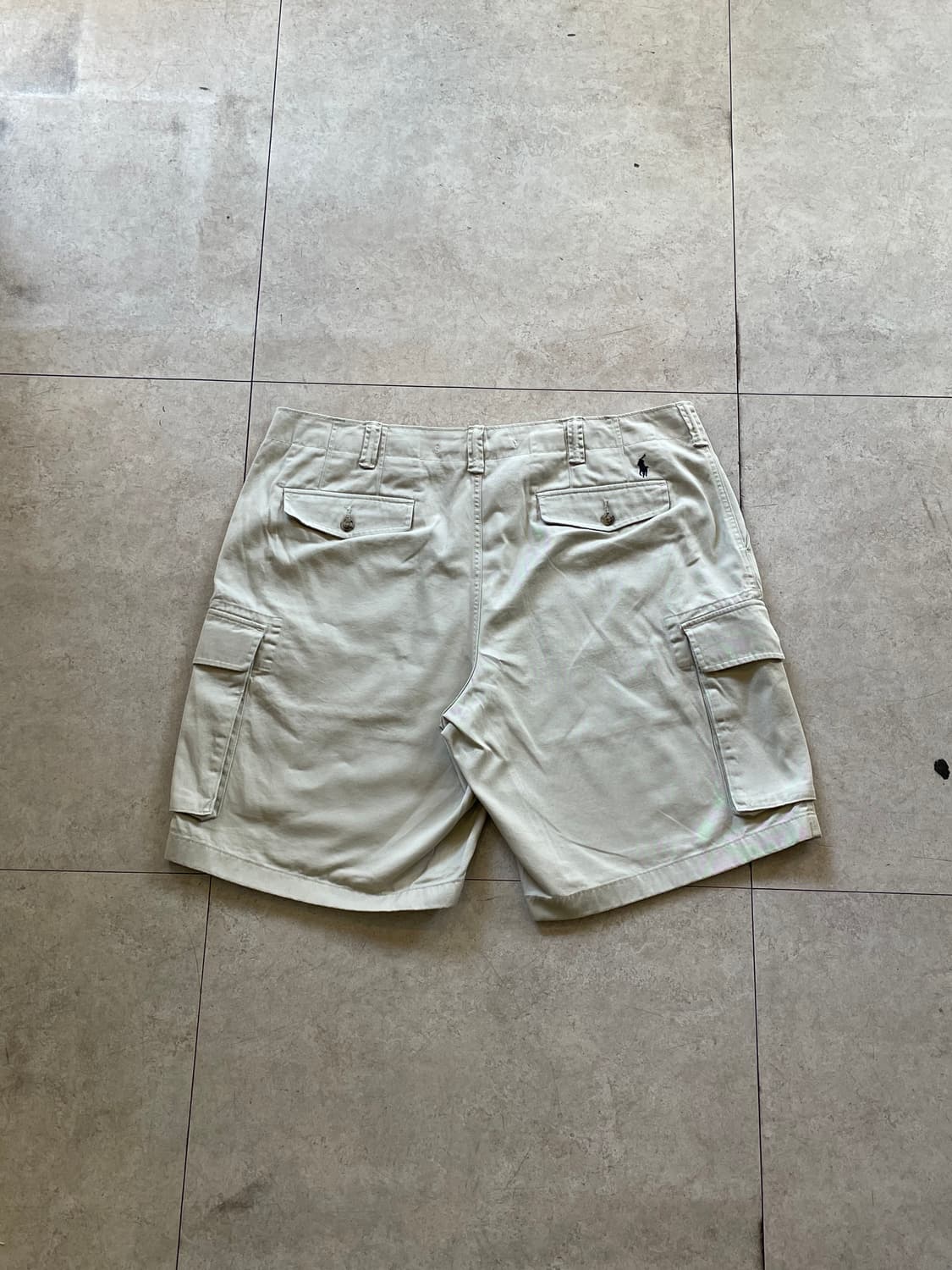 폴로 랄프로렌 카고 반바지 베이지 상품이미지1