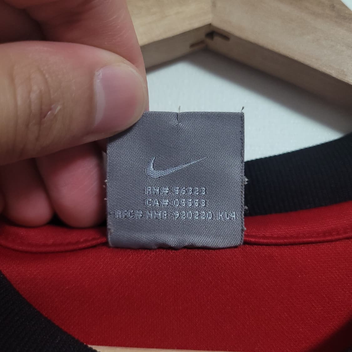 (S) NIKE 나이키 올드스쿨 레드 반팔 티셔츠 상품이미지3