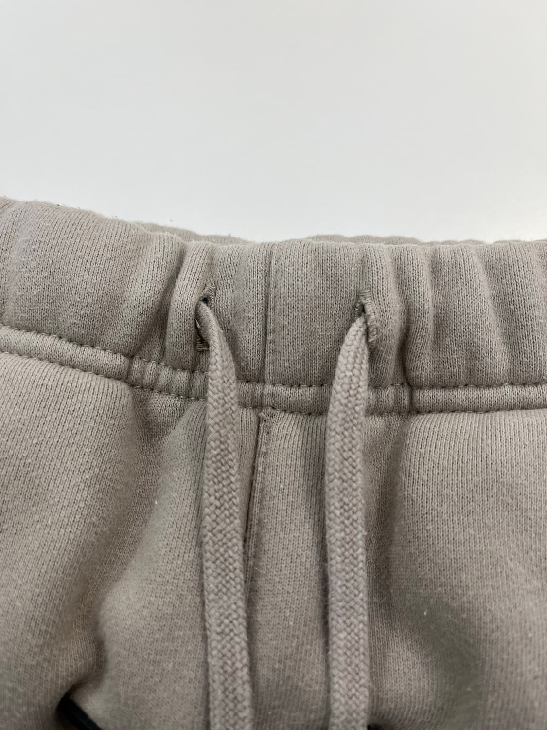 에센셜 스웻 팬츠 상품이미지5