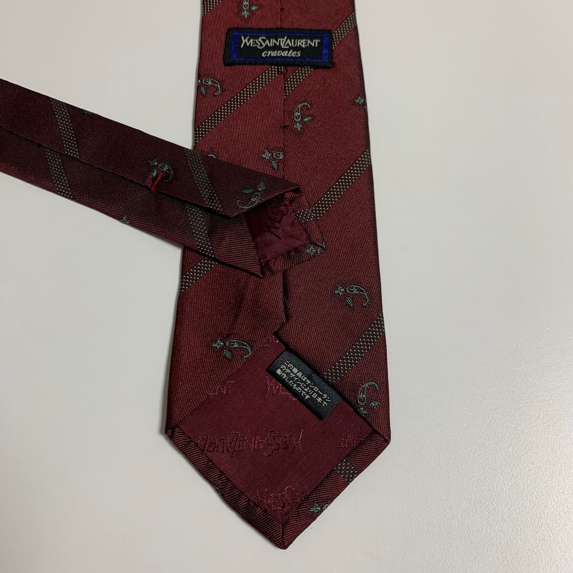 입생로랑(YSL) 페이즐리 슬림넥타이 명품 100실크 정장룩 코디 상품이미지6