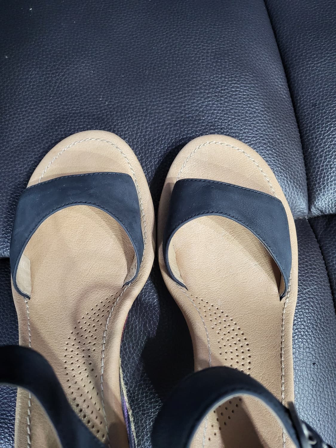 UGG 스트랩 웨지힐 상품이미지2