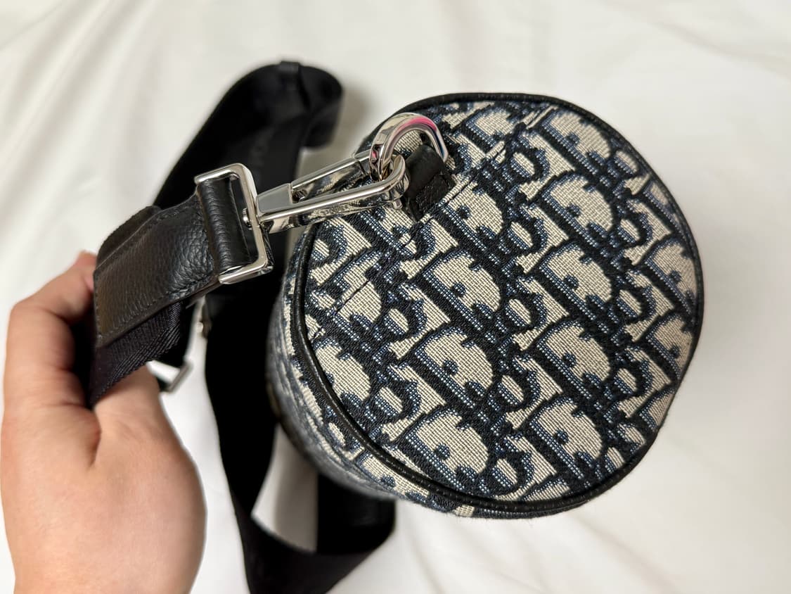 디올 오블리크 크로스백 판매합니다! 상품이미지5