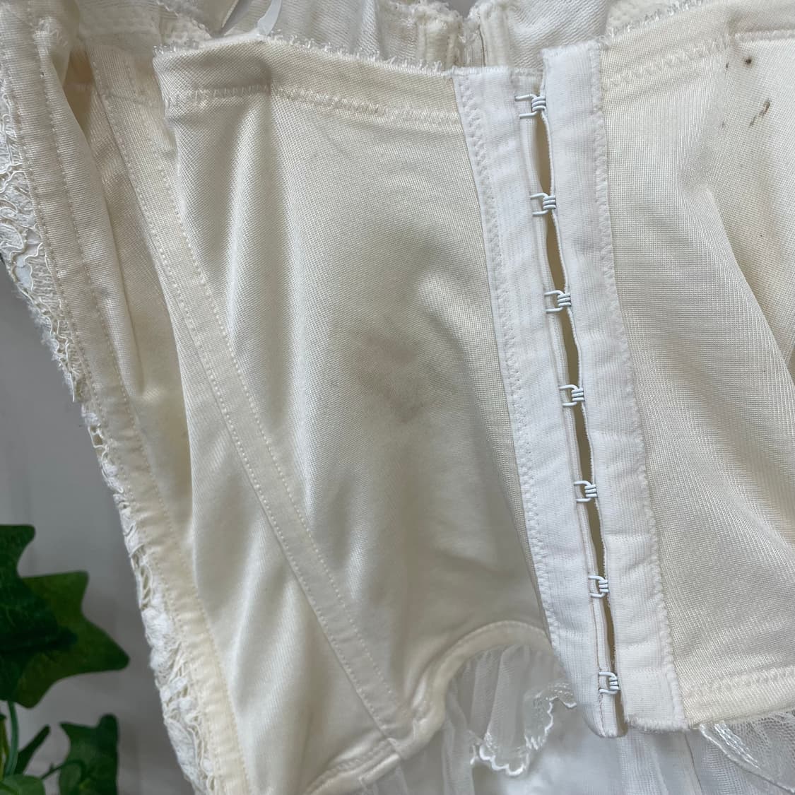 트라이엄프 인터네셔널 레이스 뷔스티에 코르셋 상품이미지6