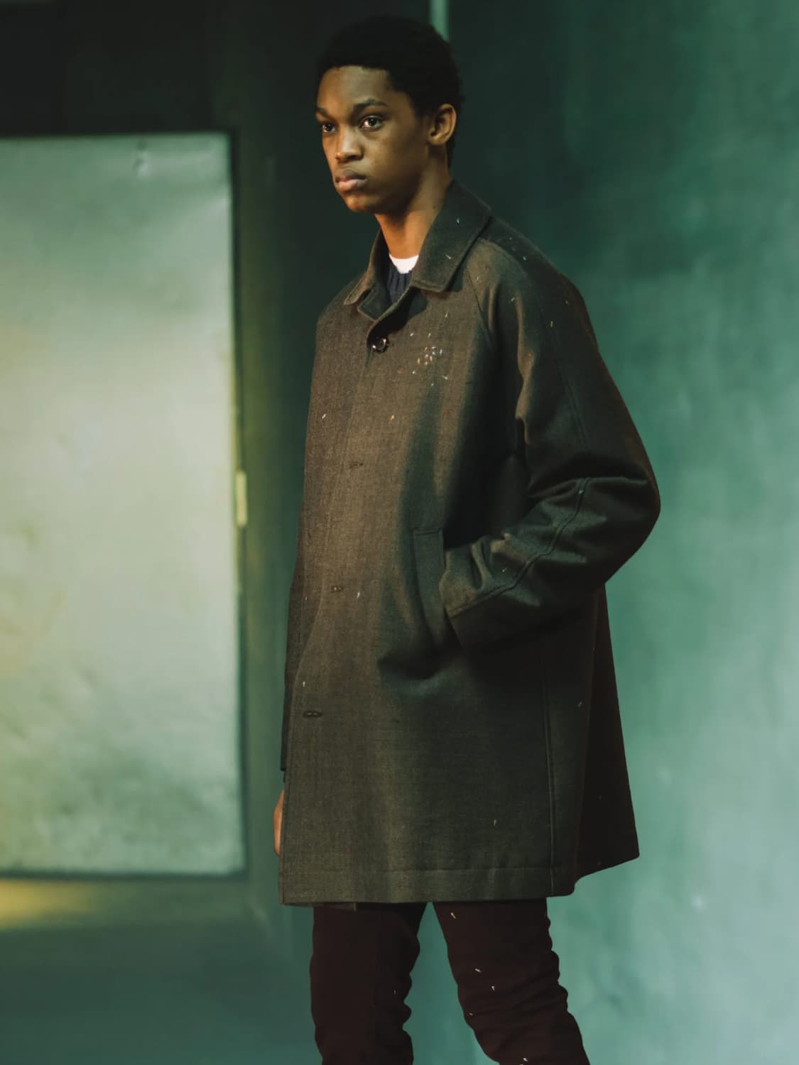 언더커버 24aw 크로스 스티치 코트 상품이미지1