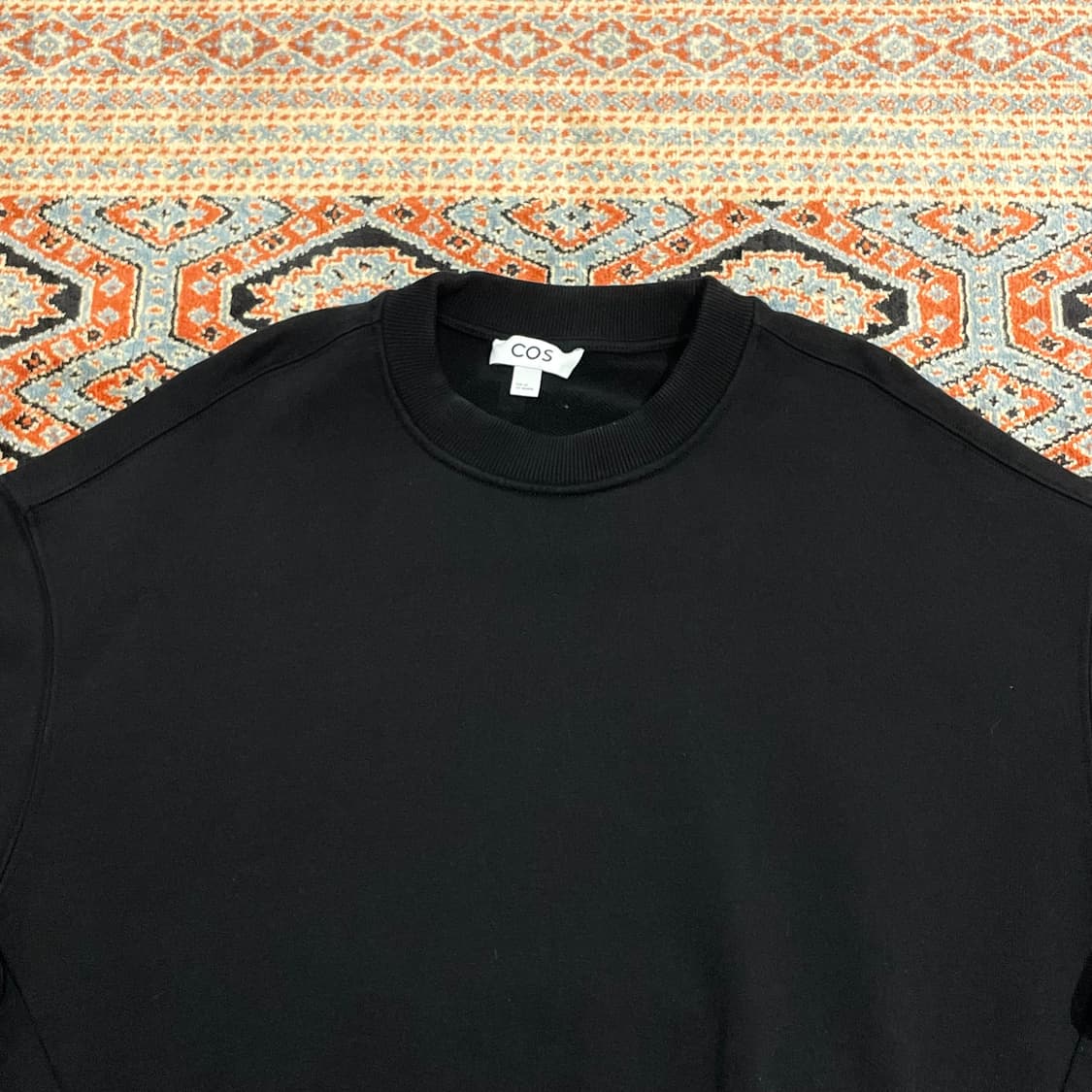 코스 블랙 오버핏 맨투맨 티셔츠 여성XS 상품이미지2