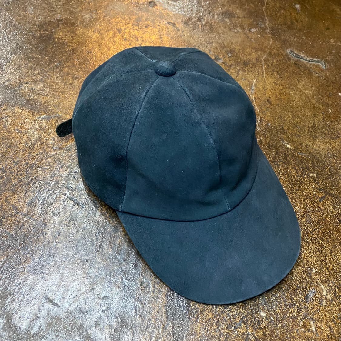 논네이티브 고트스킨 스웨이드 캡 상품이미지2