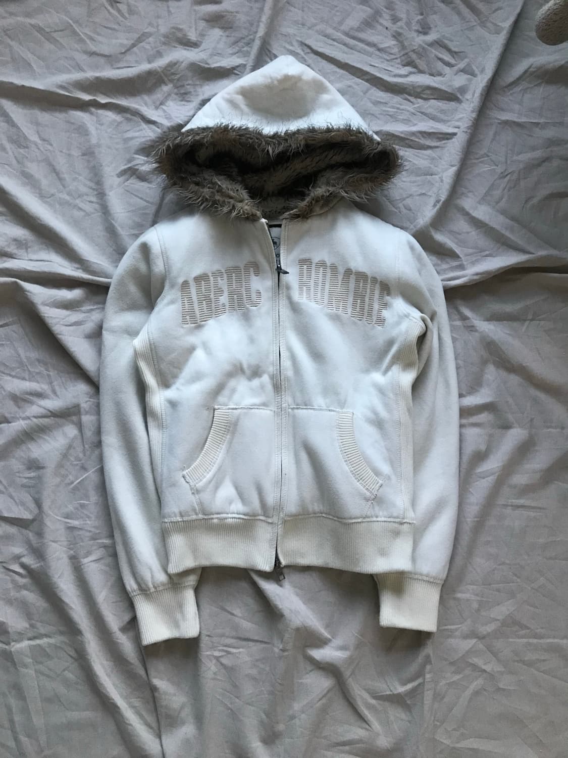 아베크롬비 중앙 프린팅 아이보리 기모 울프죠 후드집업 상품이미지5