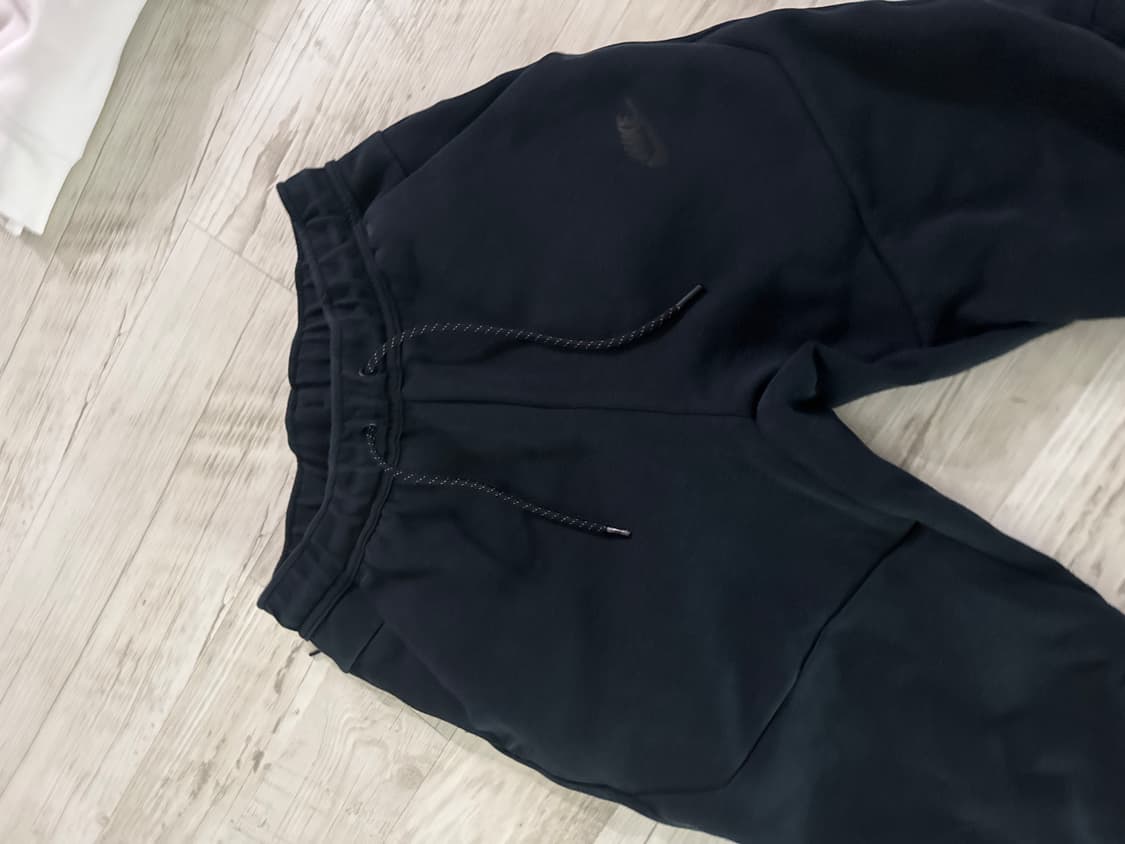 나이키 테크팩 바지 상품이미지3