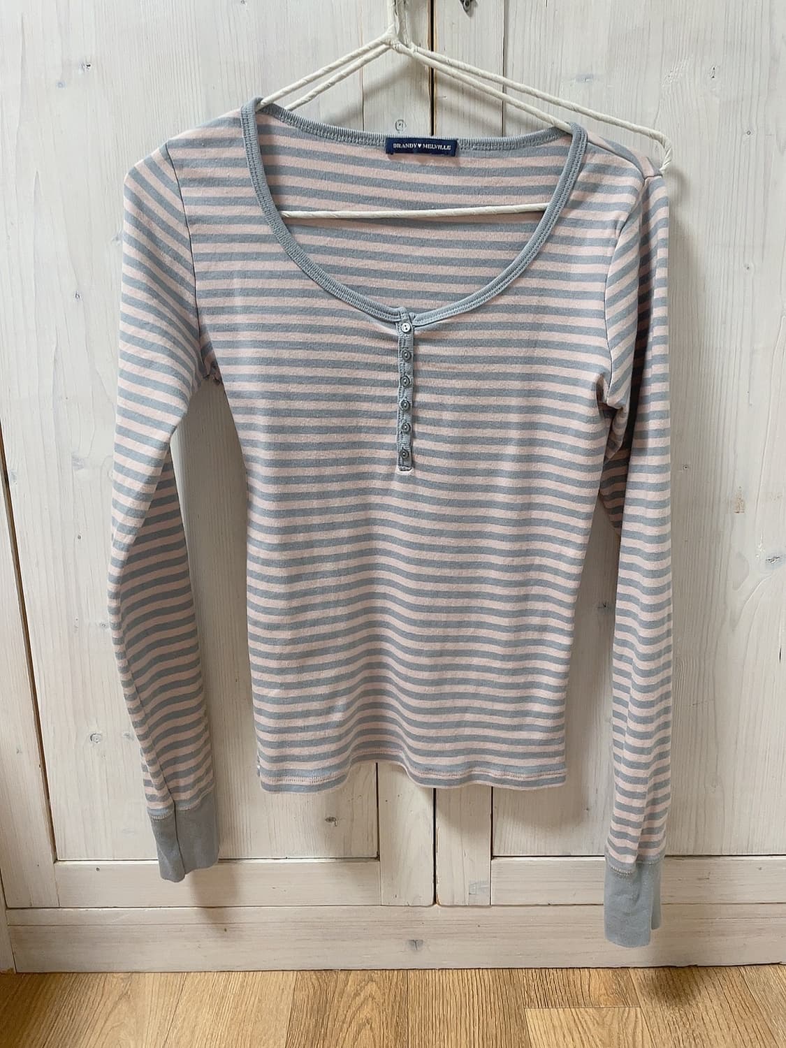 브랜디멜빌 핑크 그레이 스트라이프 긴팔 젤리 티셔츠 상품이미지1