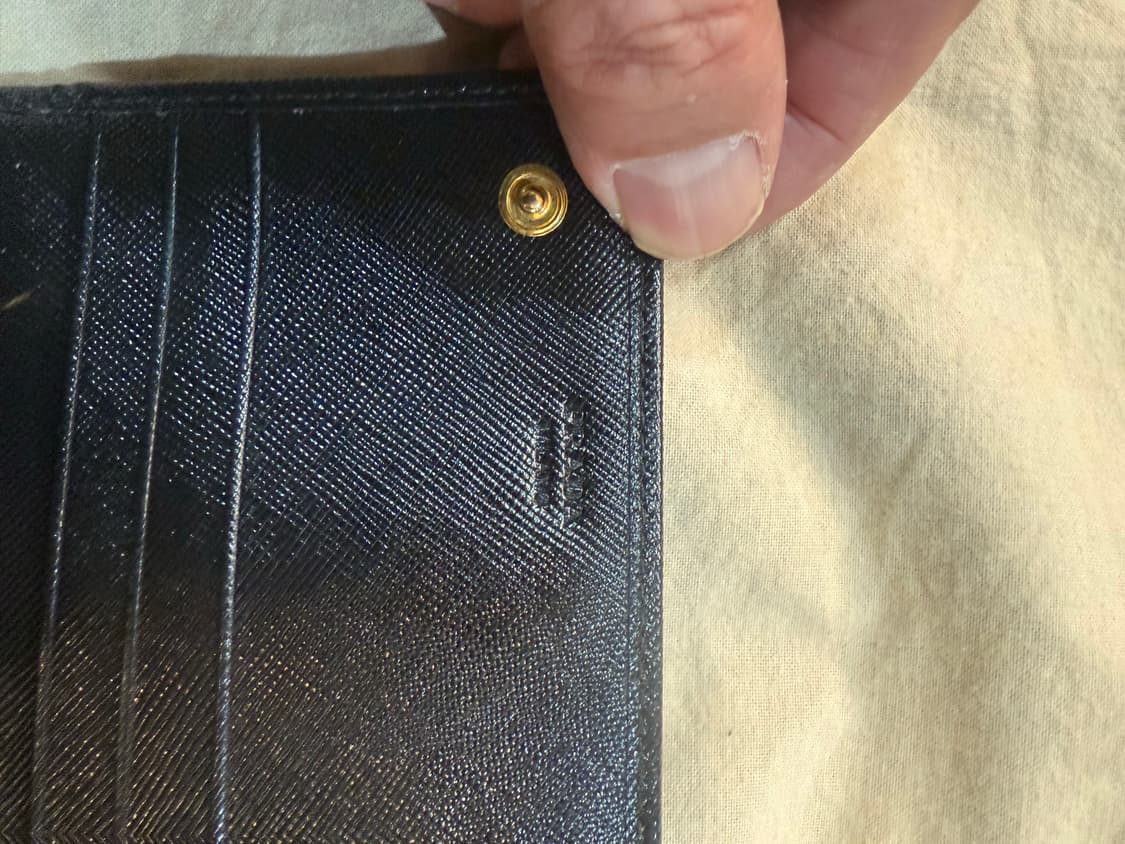 정품 프라다 사피아노 장지갑 팝니다 상품이미지7