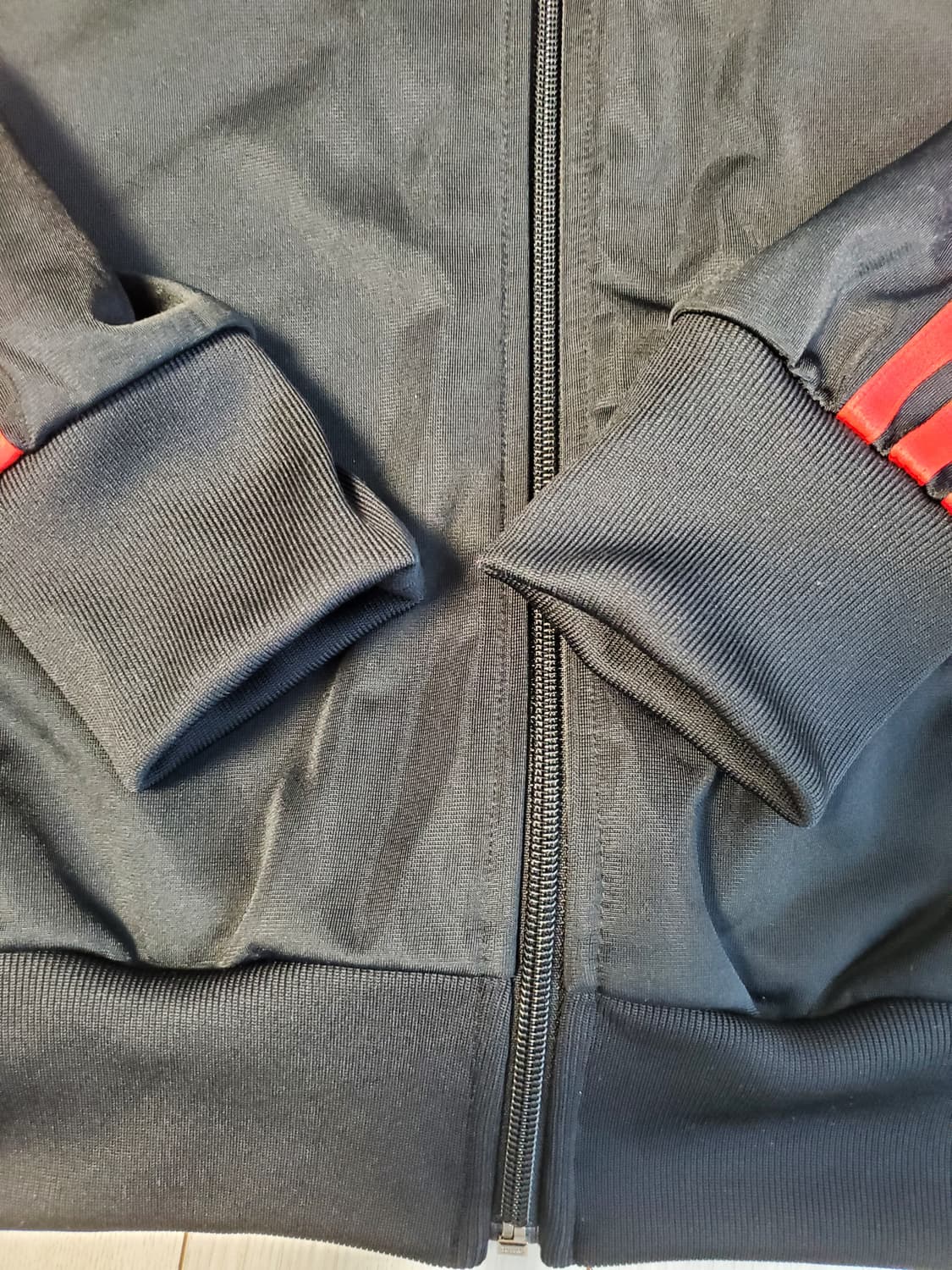 새상품급)아디다스 오리지널 슈퍼스타 DMC 트랙탑 집업 저지 GK0657 상품이미지8